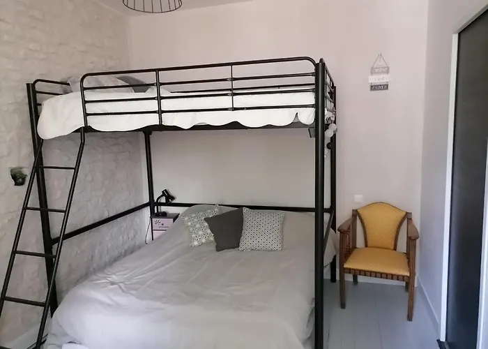 La Croix Landolle Séjour chez l'habitant *